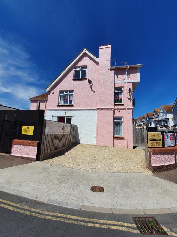Barbie House ,Opposite The Beach & Paignton Pier , 2 Bedroom Apartment With Private Car Space & Garden , Free Access Next Door To The Stunning Ballet & Make Up School & A Beautiful Ladys Beauty Salon (Adults Only) المظهر الخارجي الصورة