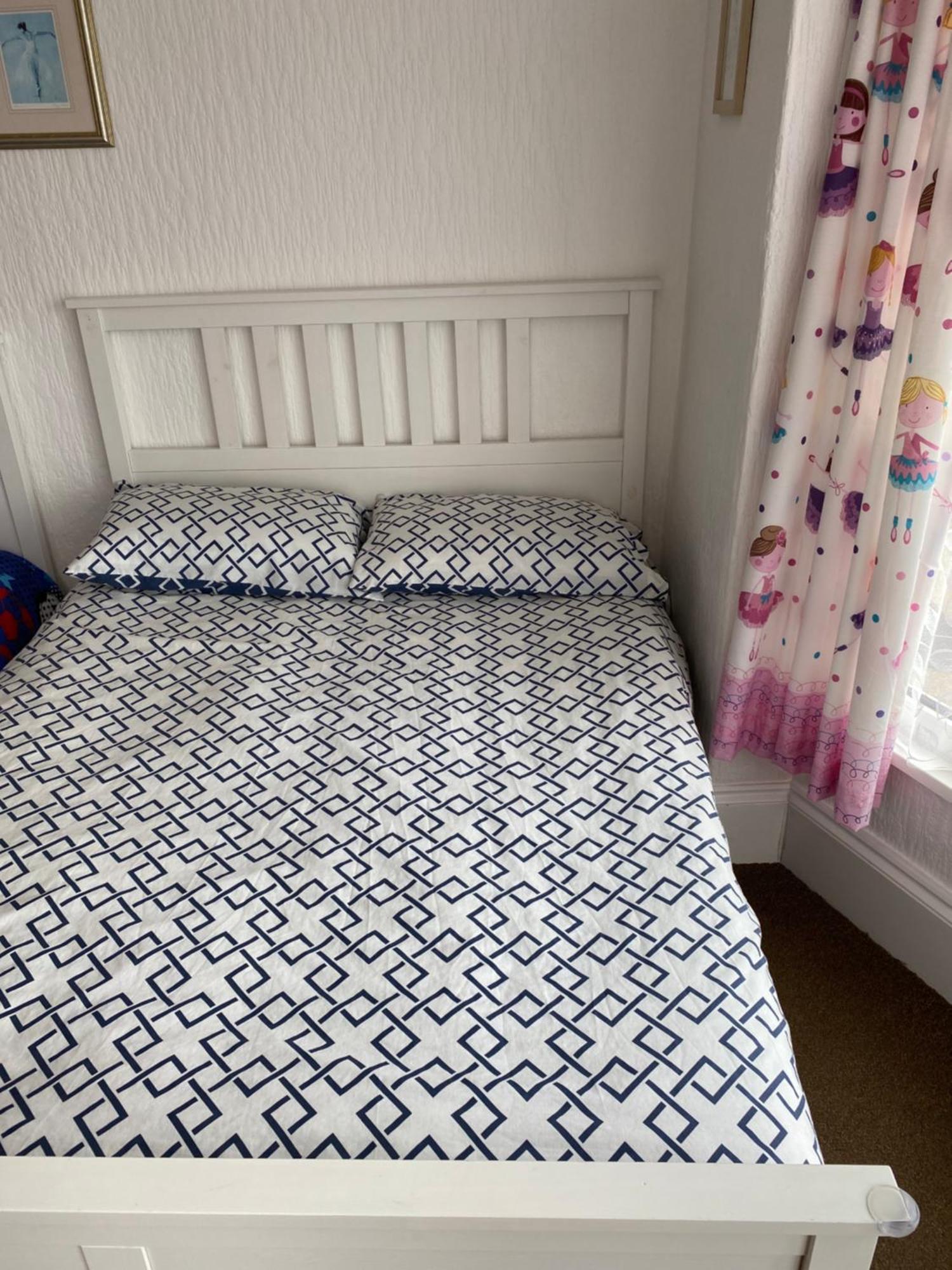 Barbie House ,Opposite The Beach & Paignton Pier , 2 Bedroom Apartment With Private Car Space & Garden , Free Access Next Door To The Stunning Ballet & Make Up School & A Beautiful Ladys Beauty Salon (Adults Only) المظهر الخارجي الصورة